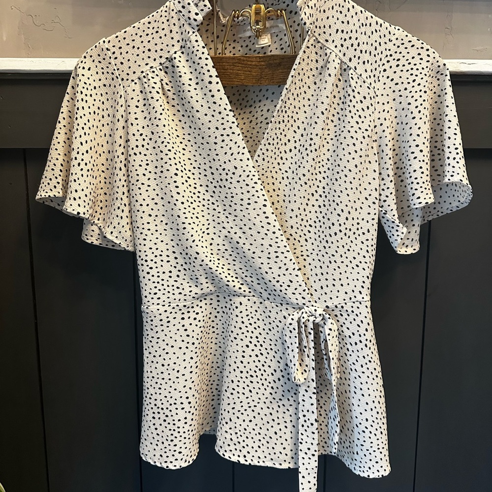 Monteau White Blouse with Black Dot Wrap and Tie Waist M